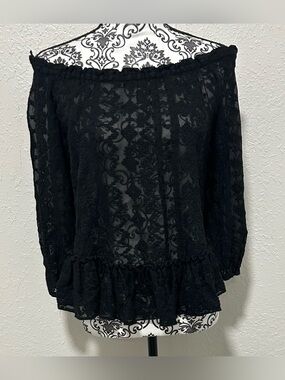 Rebecca Taylor black lace , embroidered off-the-shoulder Blouse  Size 2